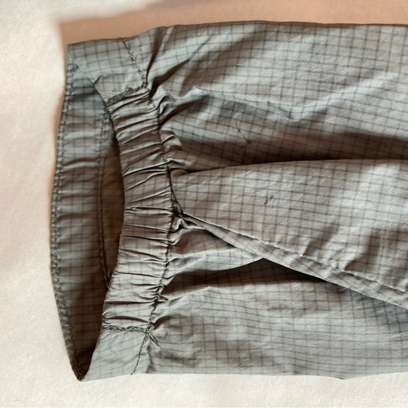 Outdoor Research Gray Packable Running Jacket Rain Wind Reflector (Size S) - Picture 5 of 16